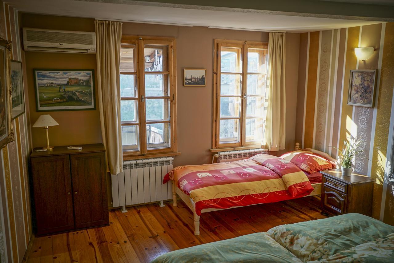 Rooster House Hotel Veliko Tarnovo Exterior photo
