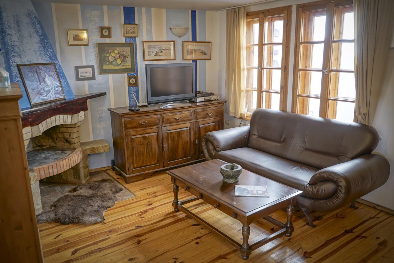 Rooster House Hotel Veliko Tarnovo Exterior photo
